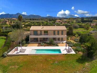 Finca for sale in