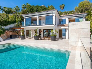 Villa for sale in Bendinat ABC-101014