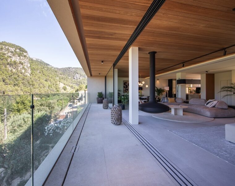 Villa for sale in Alaró