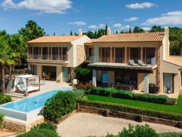 Villa for sale in Son Gual