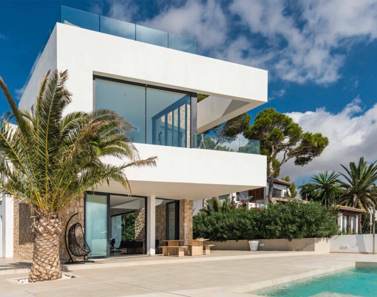 Villa for sale in Cala Pi