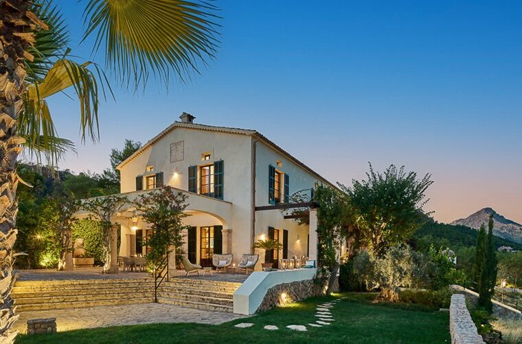 Historische luxus-finca zum verkauf in calvià mit pool, gästehaus und bergblick