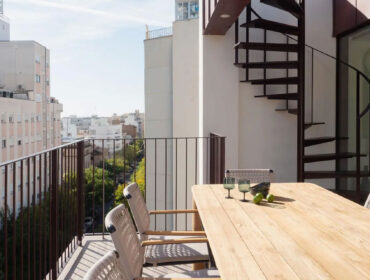 Contemporary penthouse in Santa Catalina