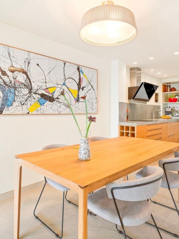 Renovierte dachgeschosswohnung mit terrasse und bergblick in palma zu verkaufen